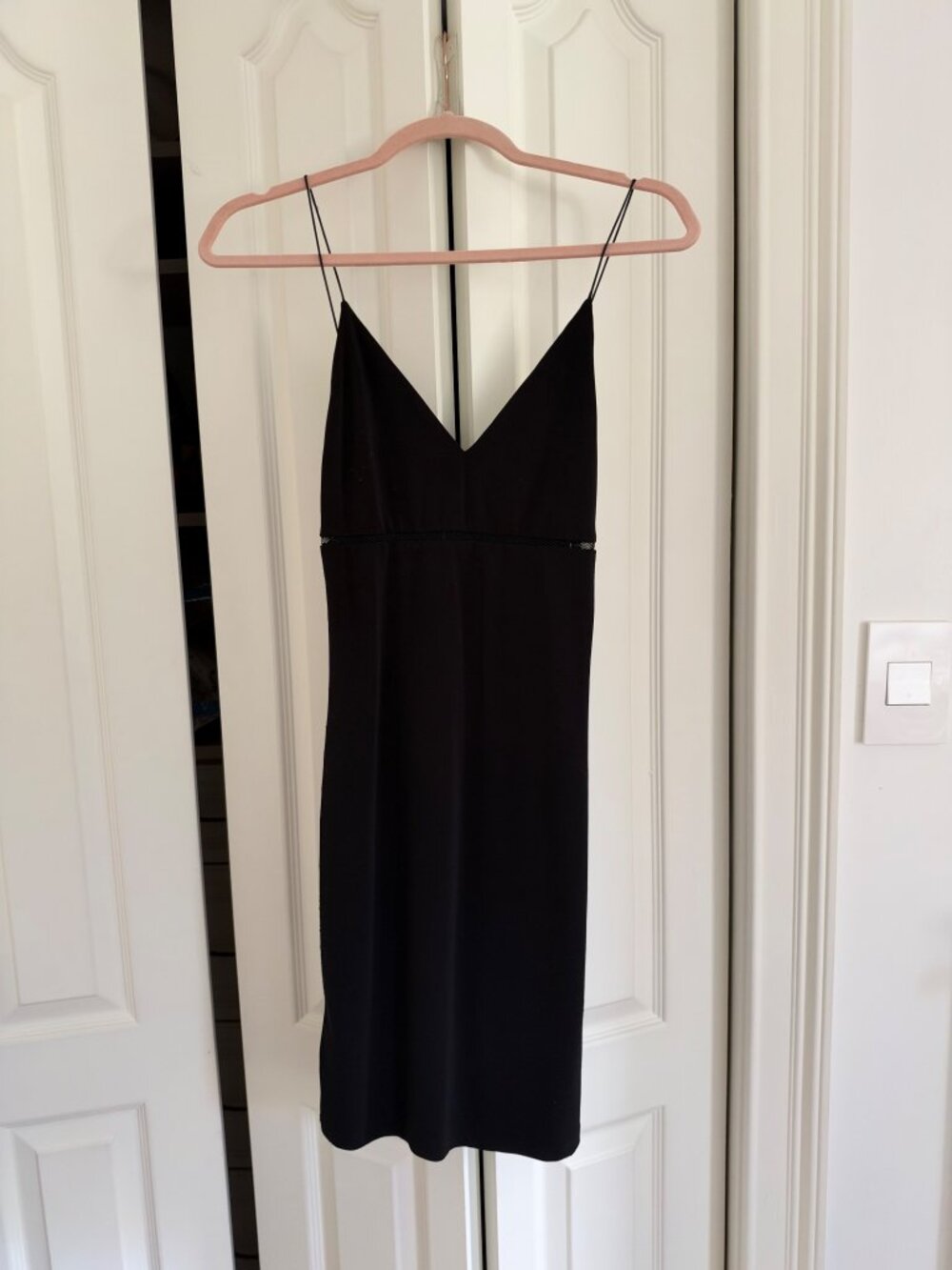 Alice + Olivia Air Black V-Neck Midi Slip Dress Size 4